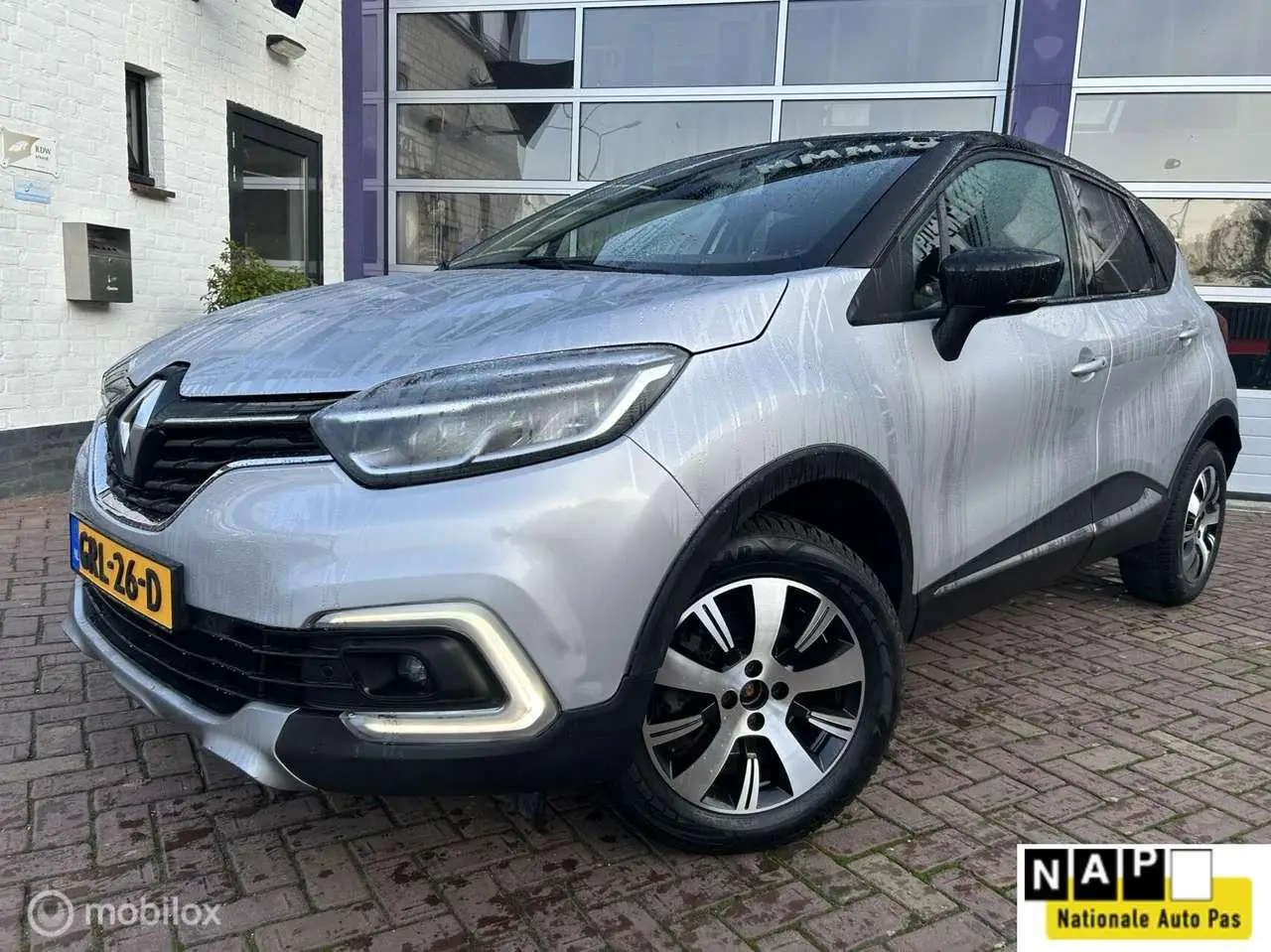 Photo 1 : Renault Captur 2018 Petrol