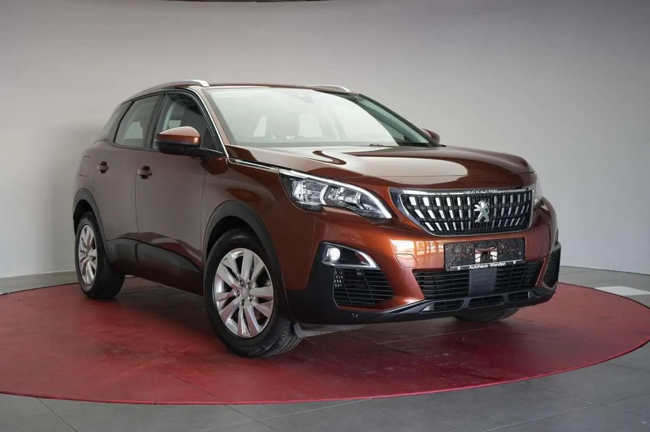 Photo 1 : Peugeot 3008 2017 Petrol