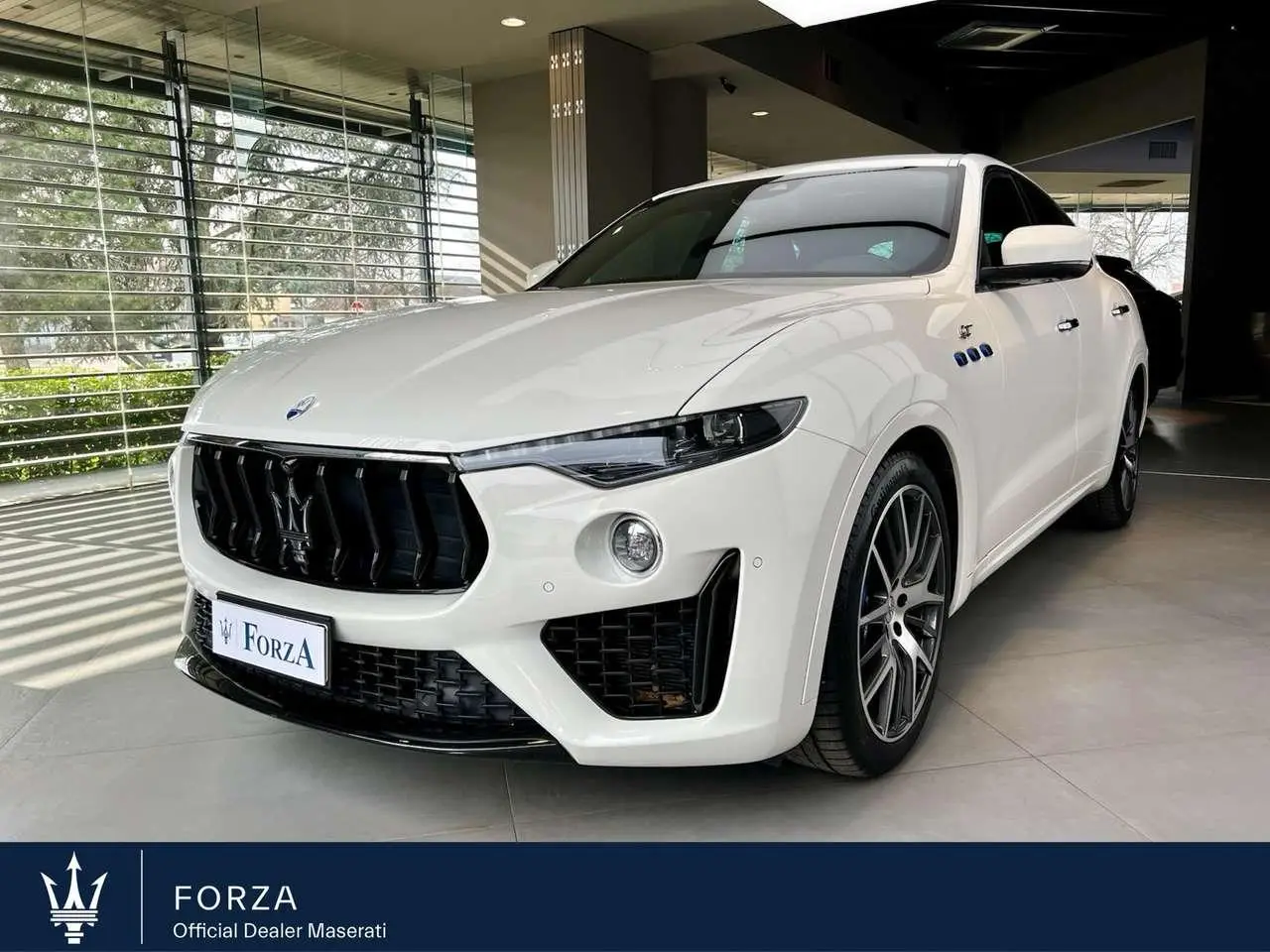 Photo 1 : Maserati Levante 2022 Hybrid