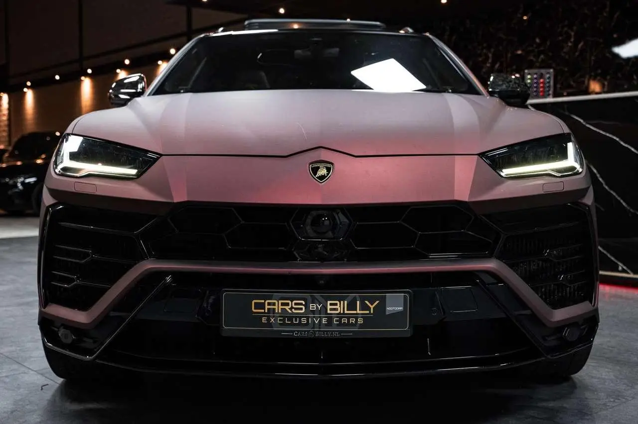 Photo 1 : Lamborghini Urus 2018 Essence