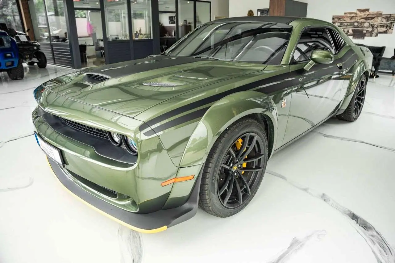 Photo 1 : Dodge Challenger 2020 Petrol