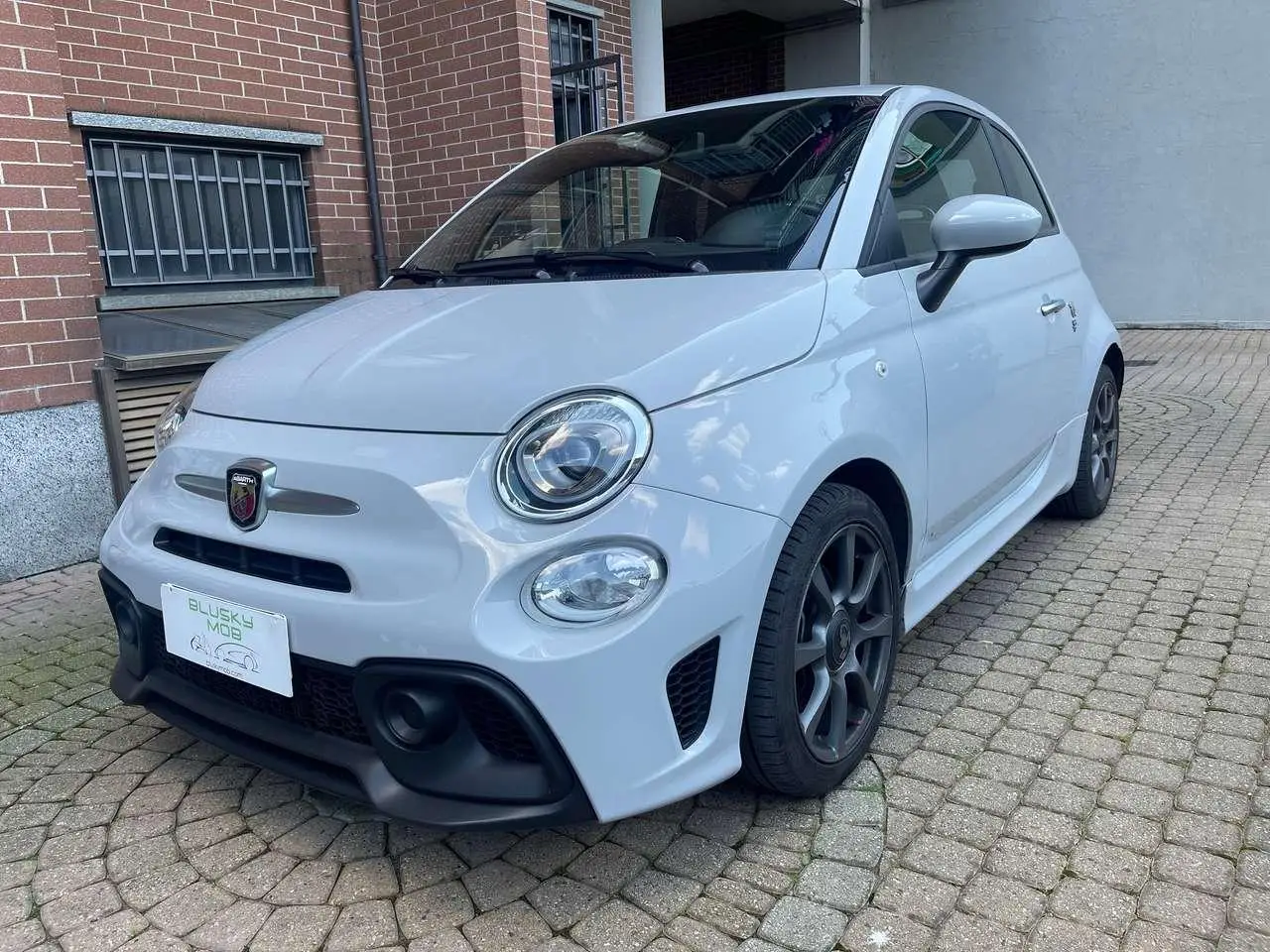 Photo 1 : Abarth 595 2021 Petrol