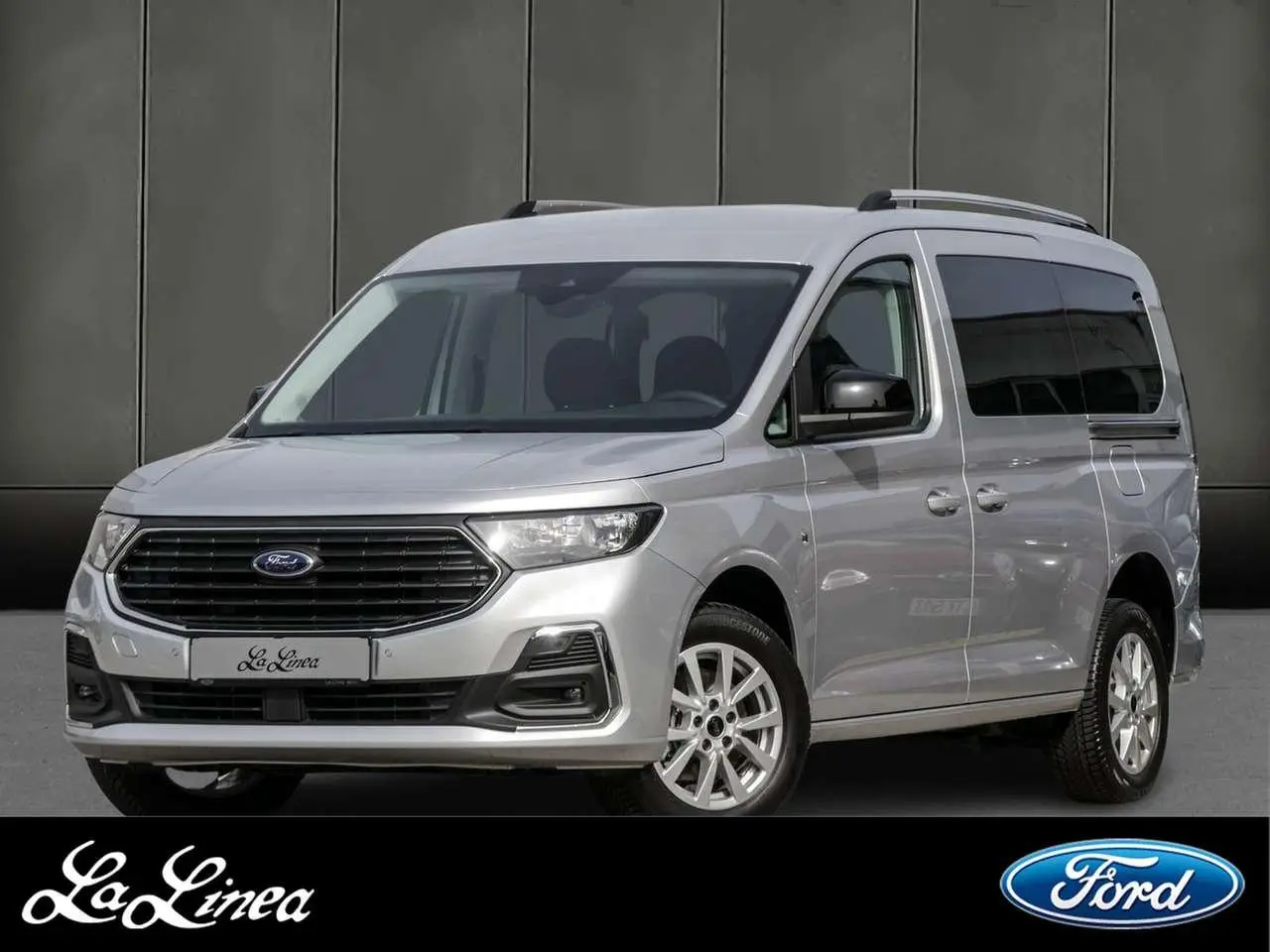 Photo 1 : Ford Grand Tourneo 2024 Diesel