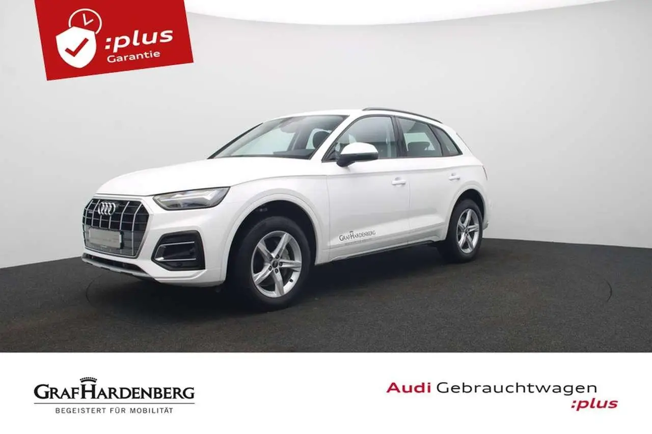 Photo 1 : Audi Q5 2023 Petrol