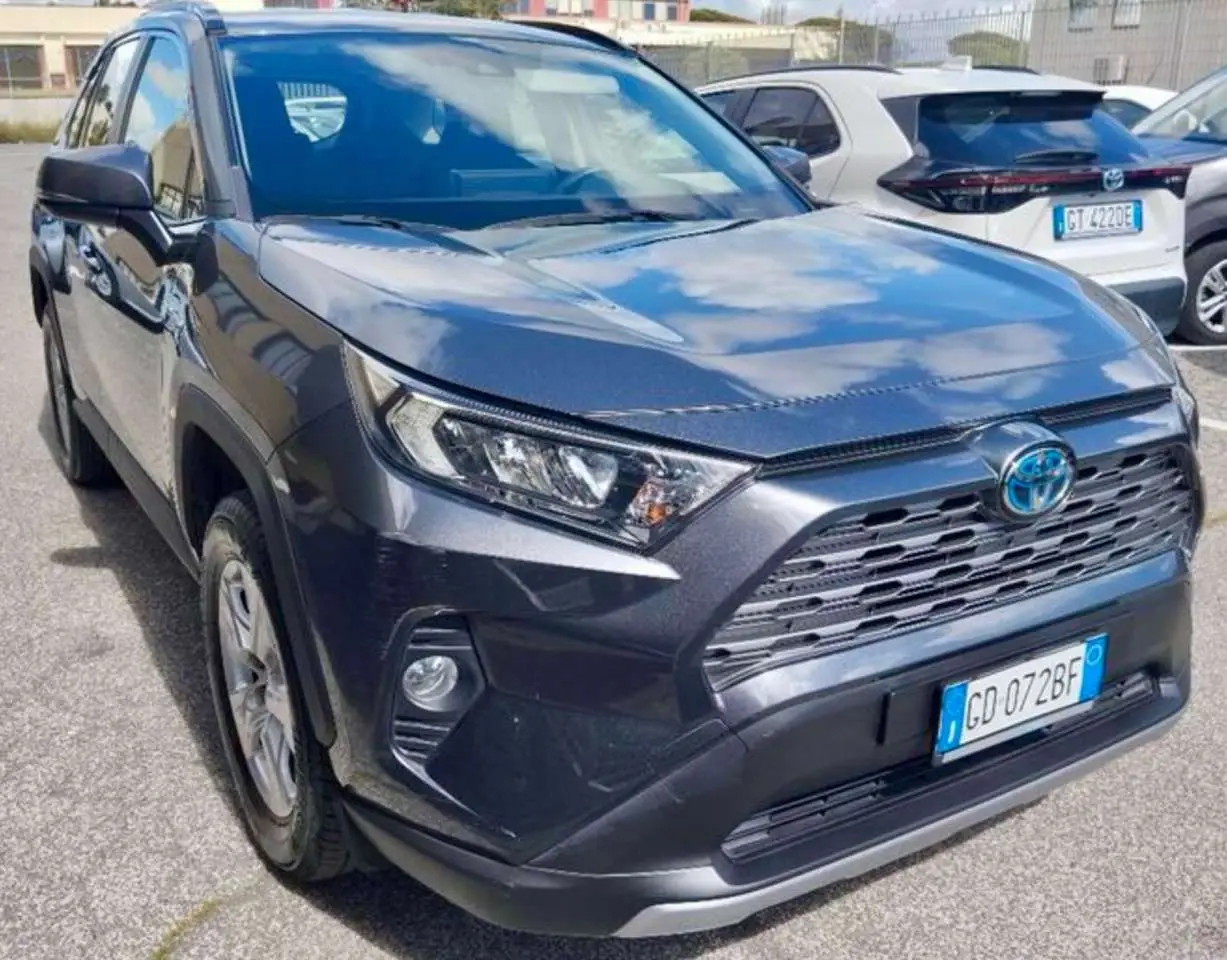 Photo 1 : Toyota Rav4 2020 Hybrid