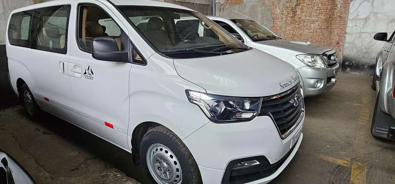 Photo 1 : Hyundai H-1 2019 Diesel