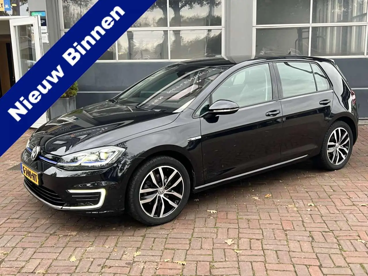 Photo 1 : Volkswagen Golf 2019 Électrique