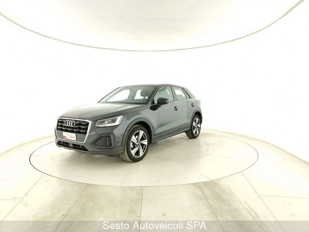 Photo 1 : Audi Q2 2021 Essence