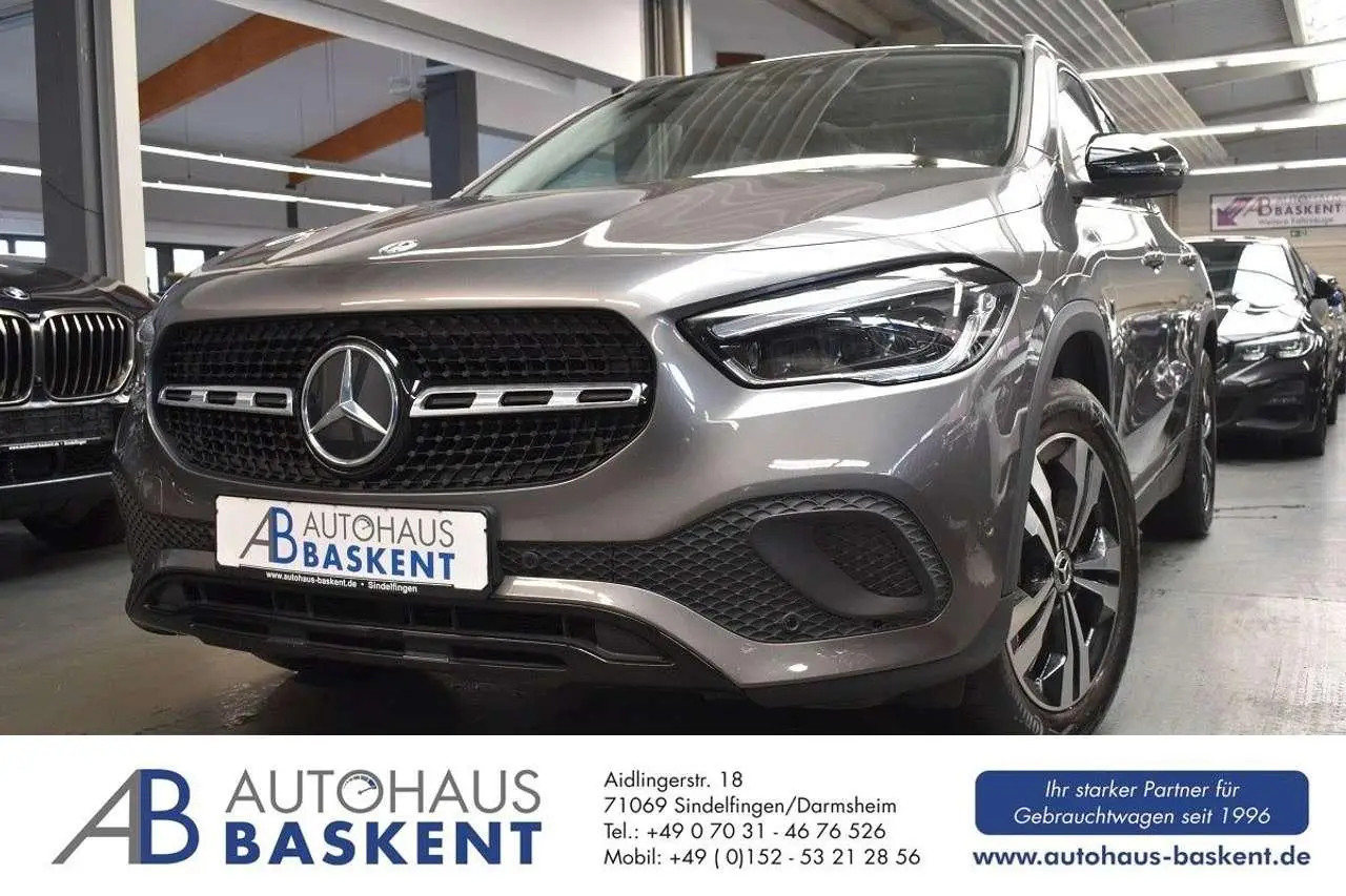 Photo 1 : Mercedes-benz Classe Gla 2020 Petrol