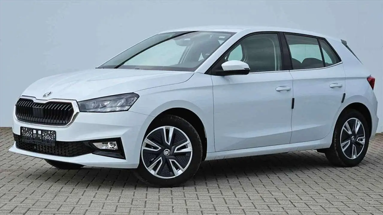 Photo 1 : Skoda Fabia 2024 Petrol