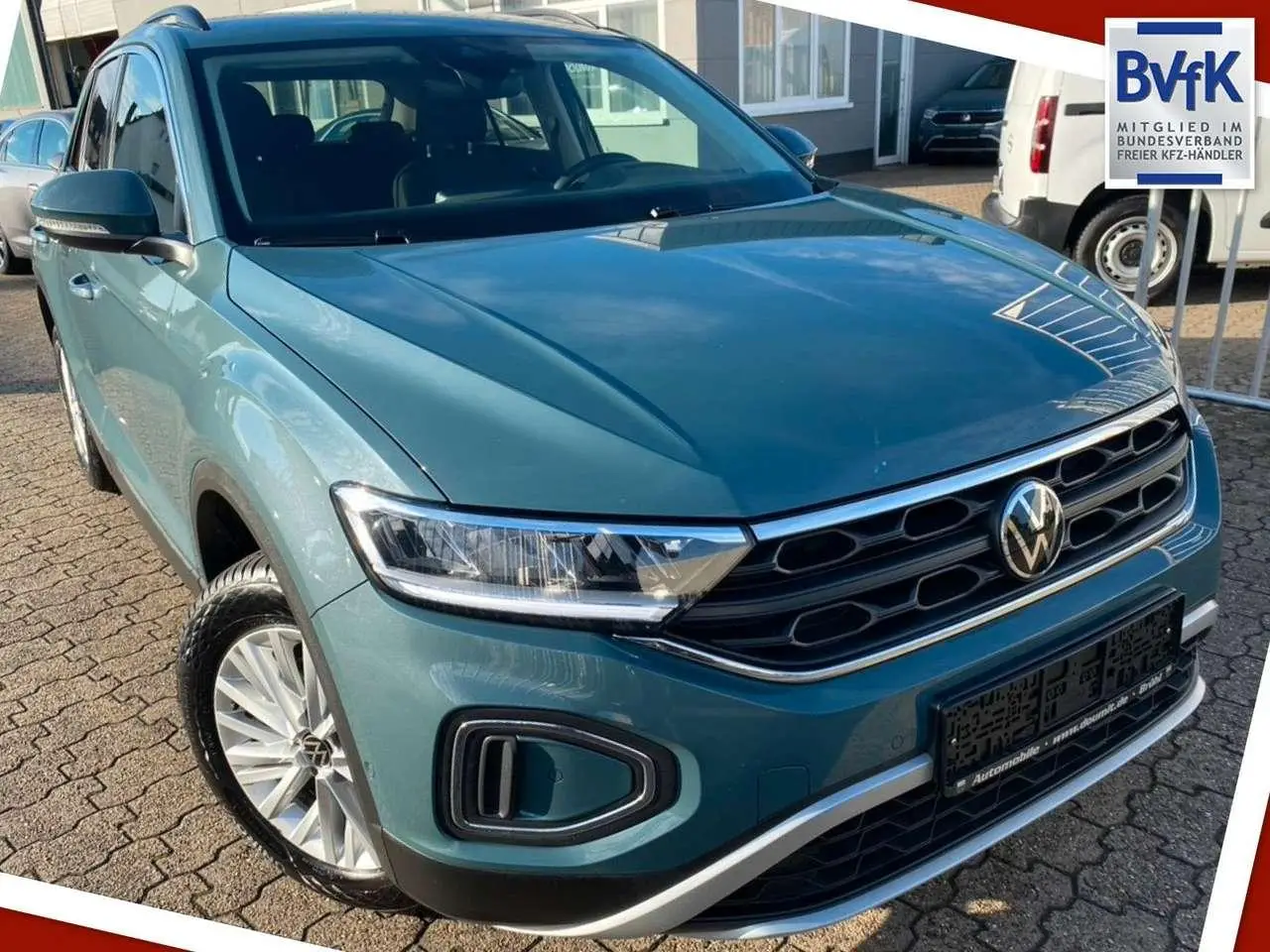 Photo 1 : Volkswagen T-roc 2022 Essence