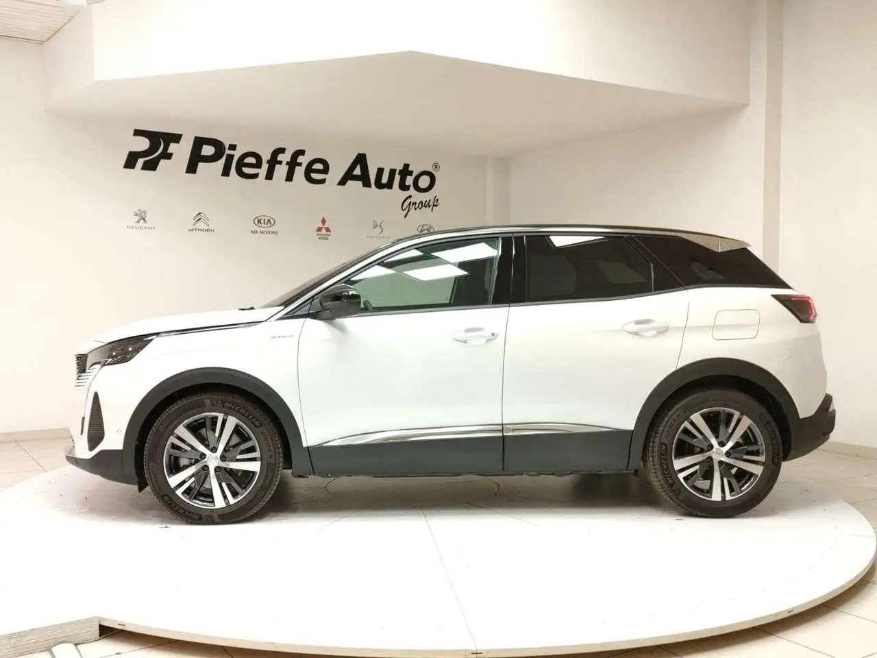 Photo 1 : Peugeot 3008 2023 Hybride