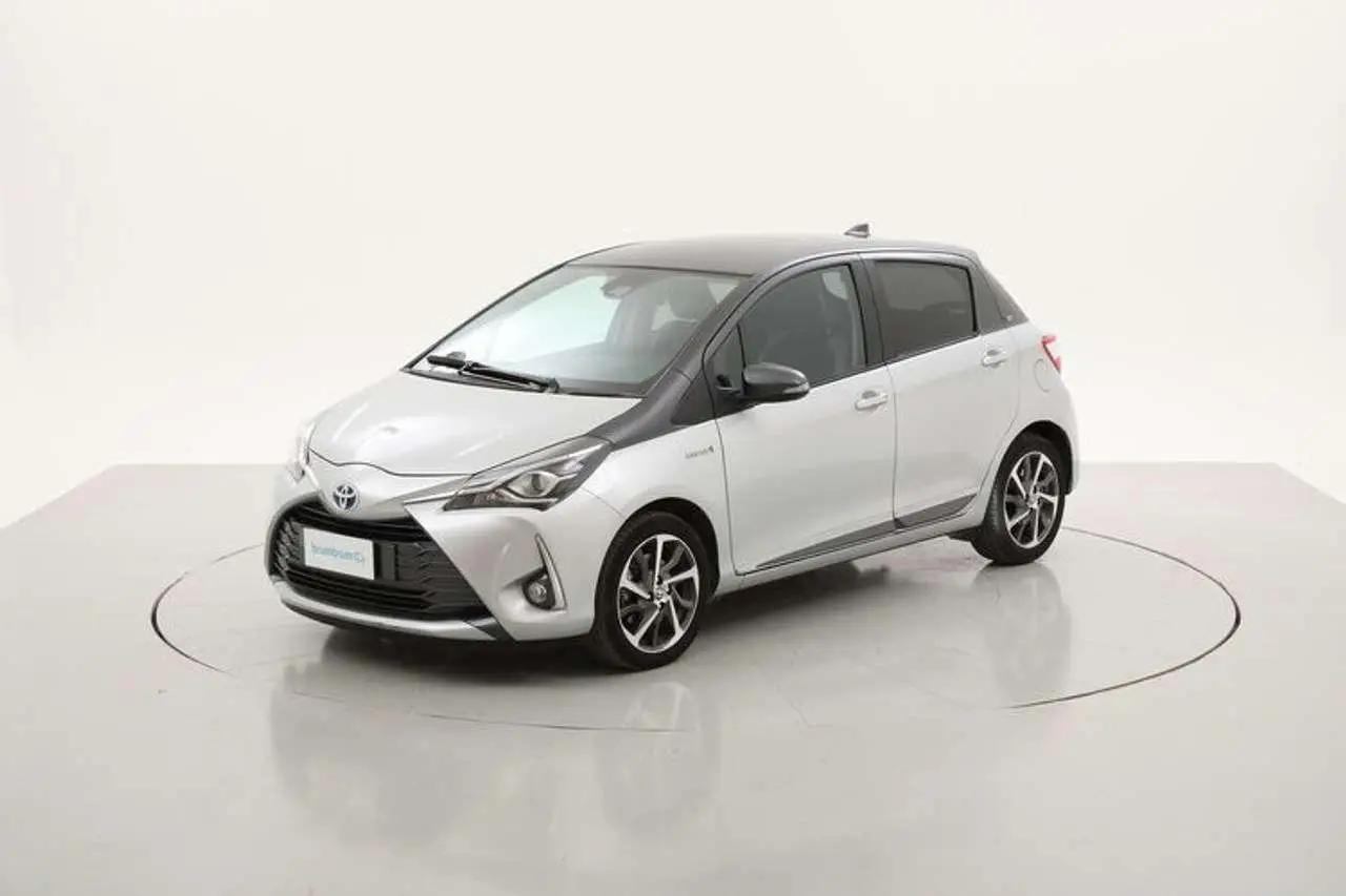 Photo 1 : Toyota Yaris 2019 Hybride