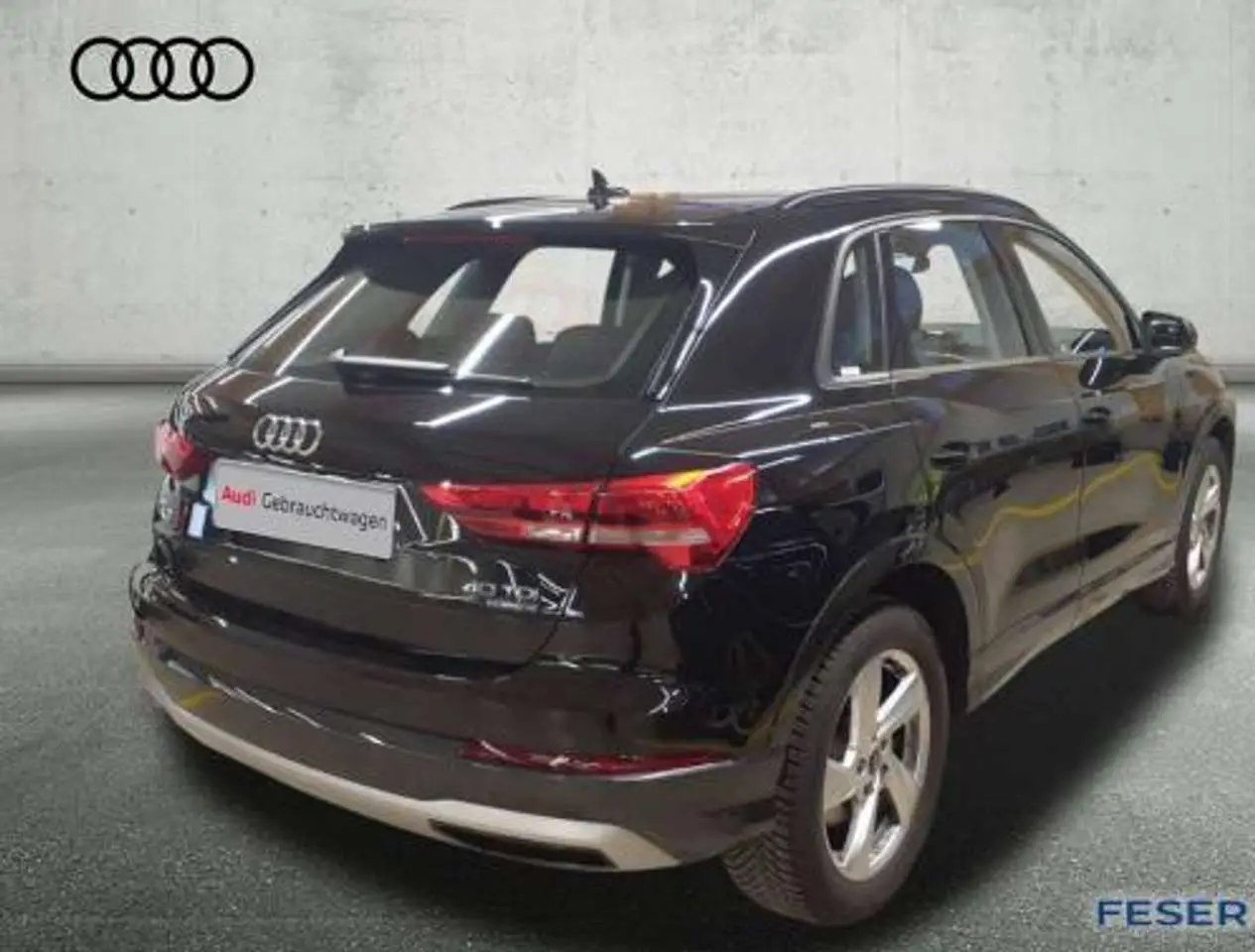 Photo 1 : Audi Q3 2024 Diesel