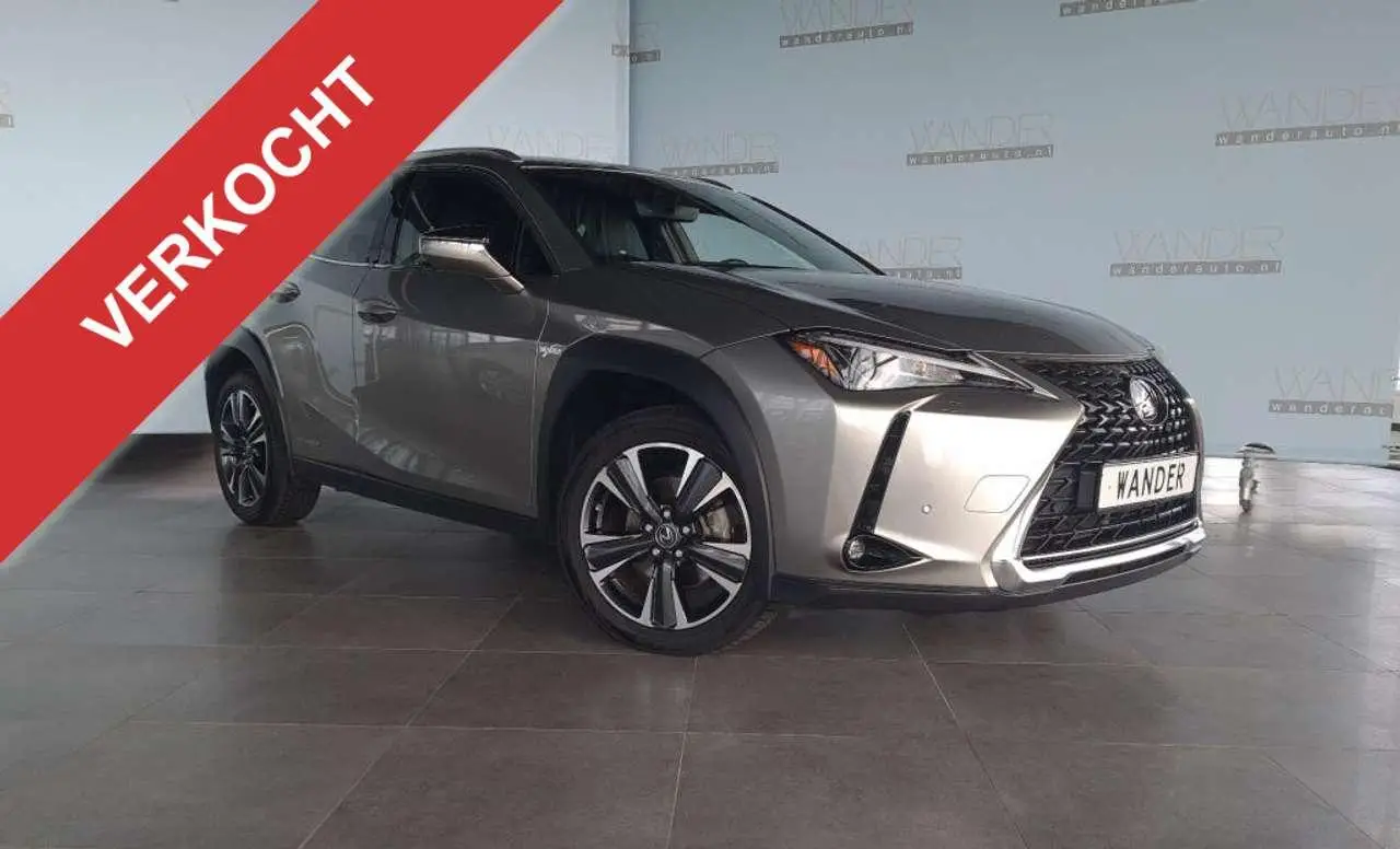 Photo 1 : Lexus Ux 2022 Hybrid