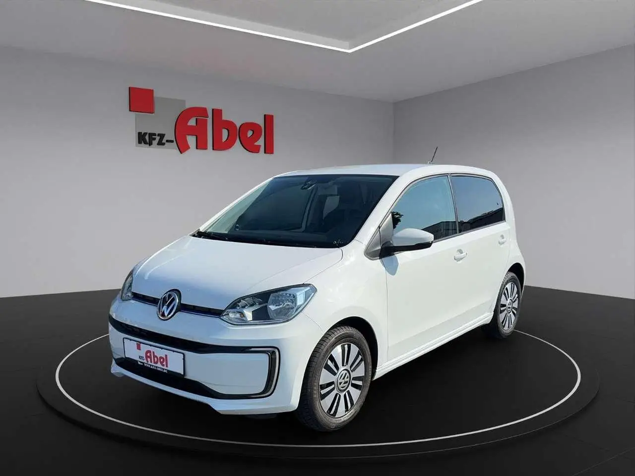 Photo 1 : Volkswagen Up! 2018 Électrique