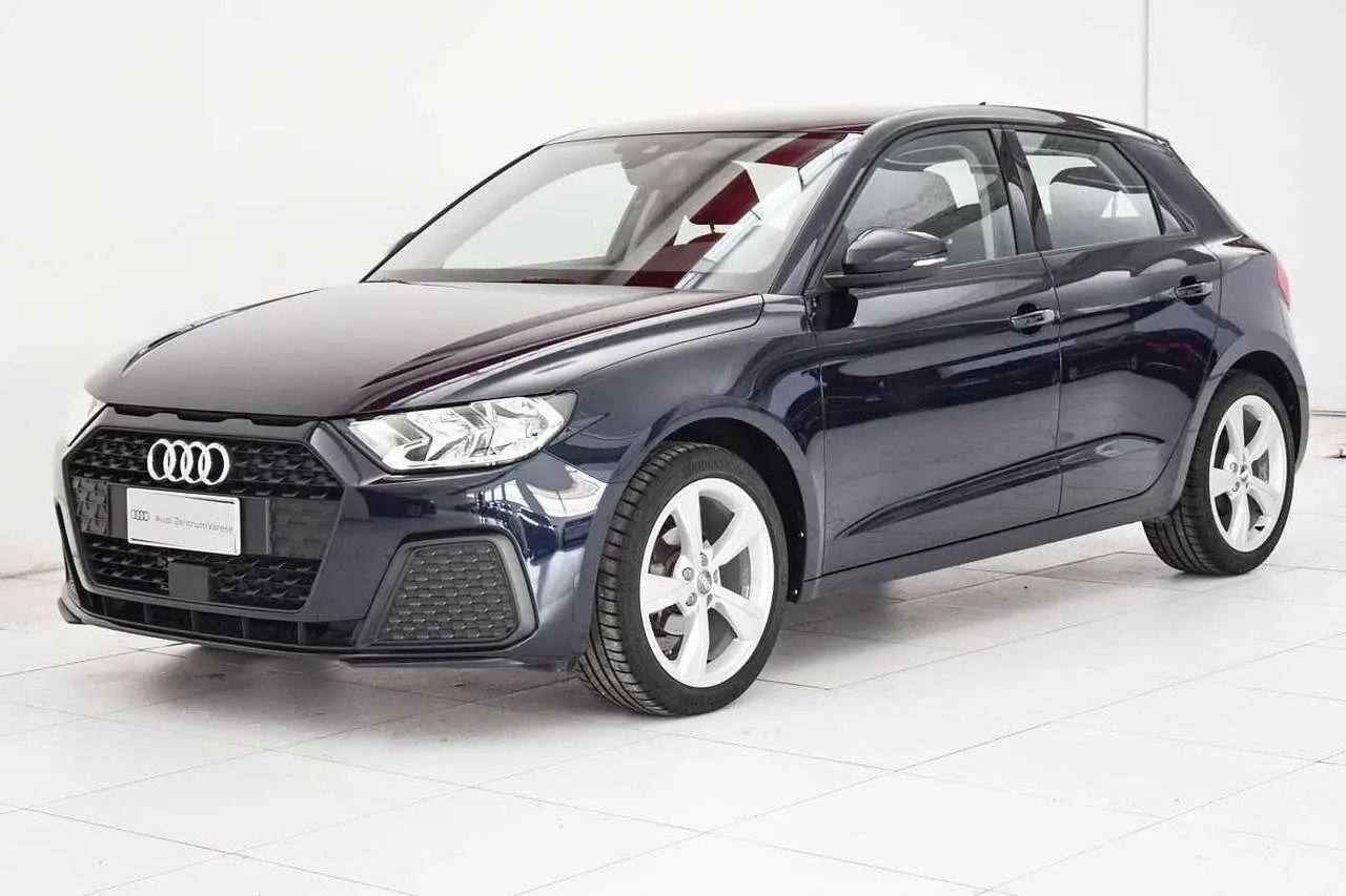 Photo 1 : Audi A1 2021 Essence