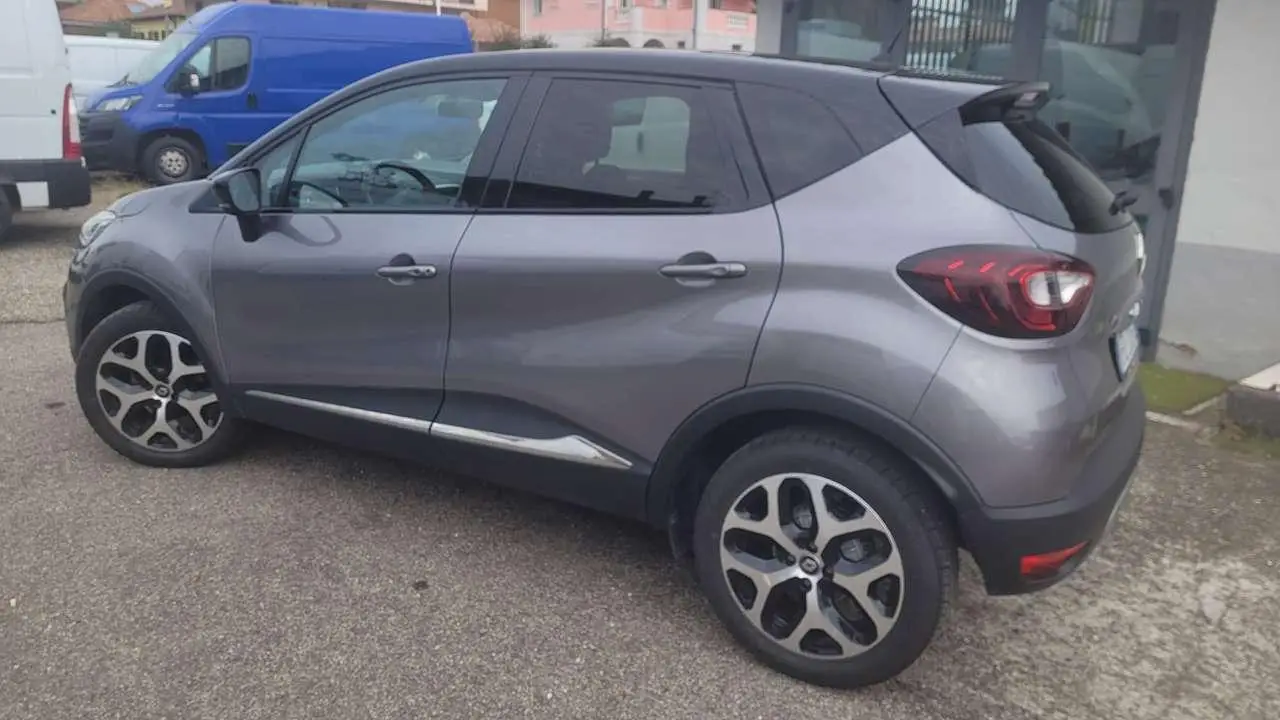 Photo 1 : Renault Captur 2017 Essence