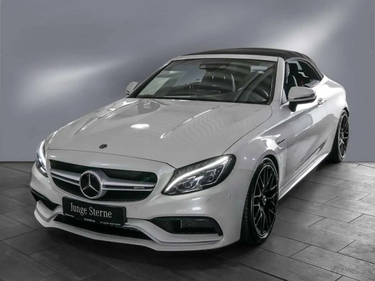 Photo 1 : Mercedes-benz Classe C 2017 Petrol