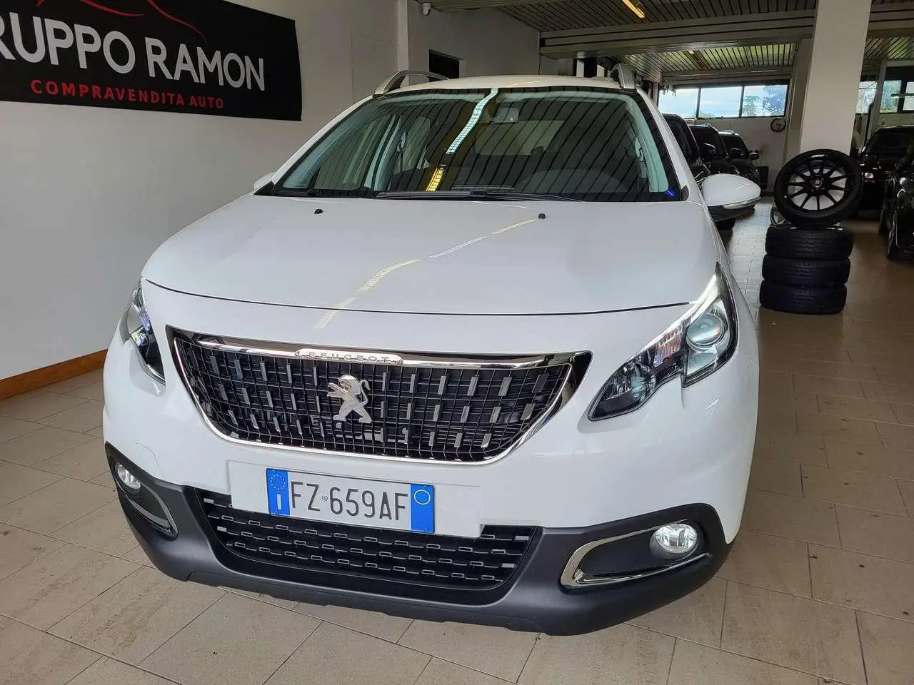 Photo 1 : Peugeot 2008 2019 Essence