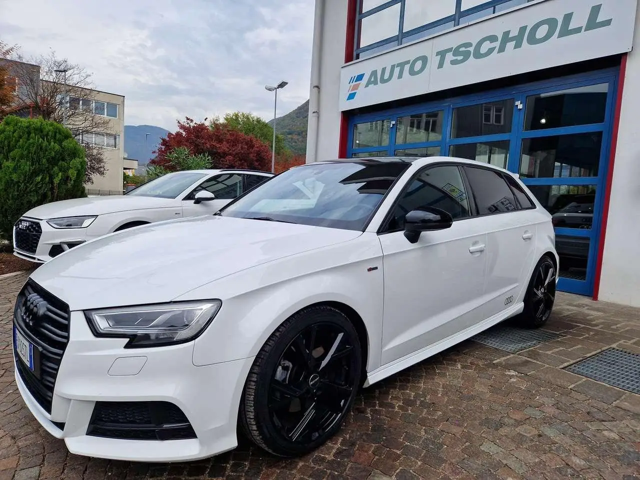 Photo 1 : Audi A3 2019 Petrol