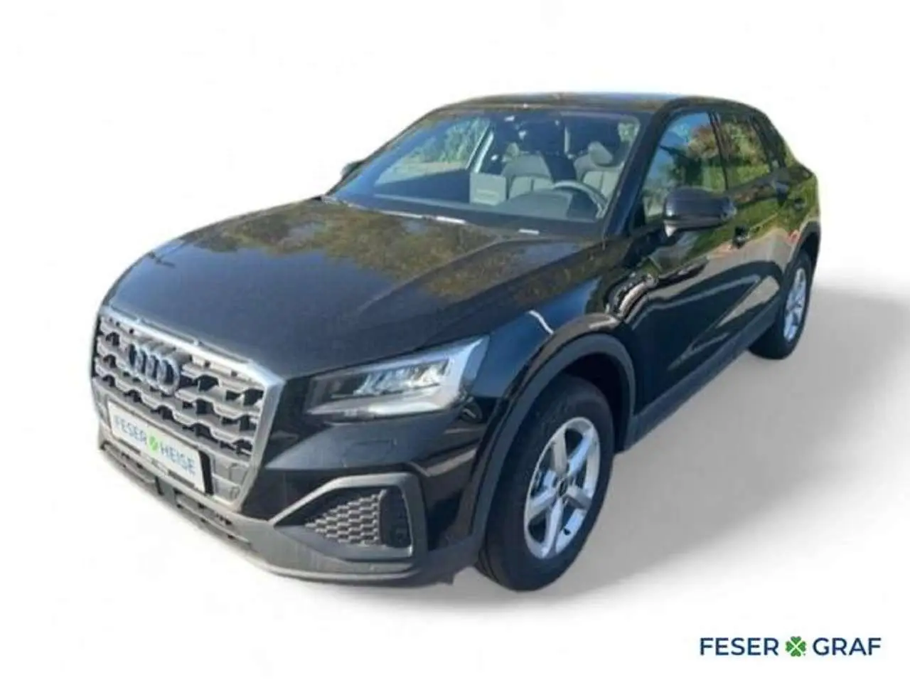 Photo 1 : Audi Q2 2024 Petrol