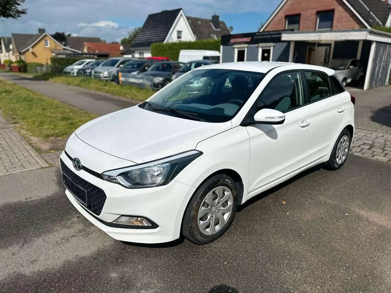 Photo 1 : Hyundai I20 2016 Petrol