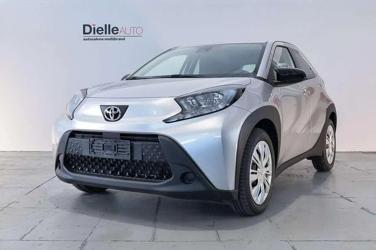 Photo 1 : Toyota Aygo X 2024 Essence