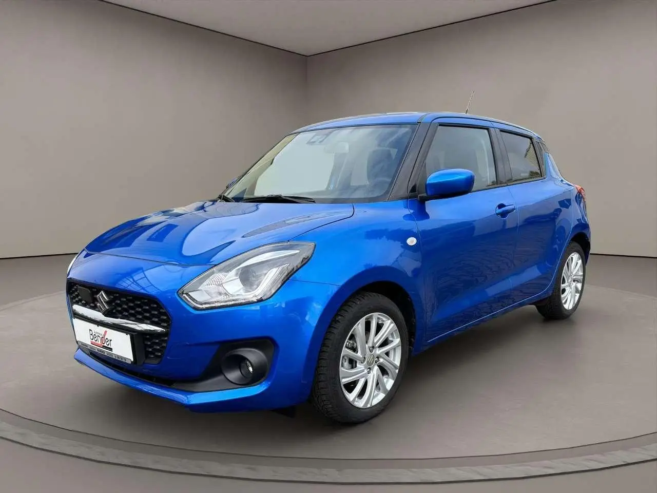 Photo 1 : Suzuki Swift 2023 Petrol