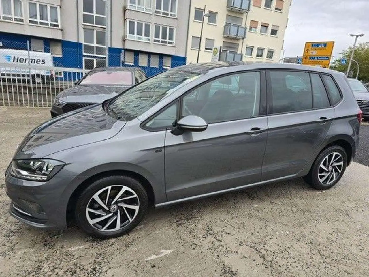 Photo 1 : Volkswagen Golf 2018 Petrol