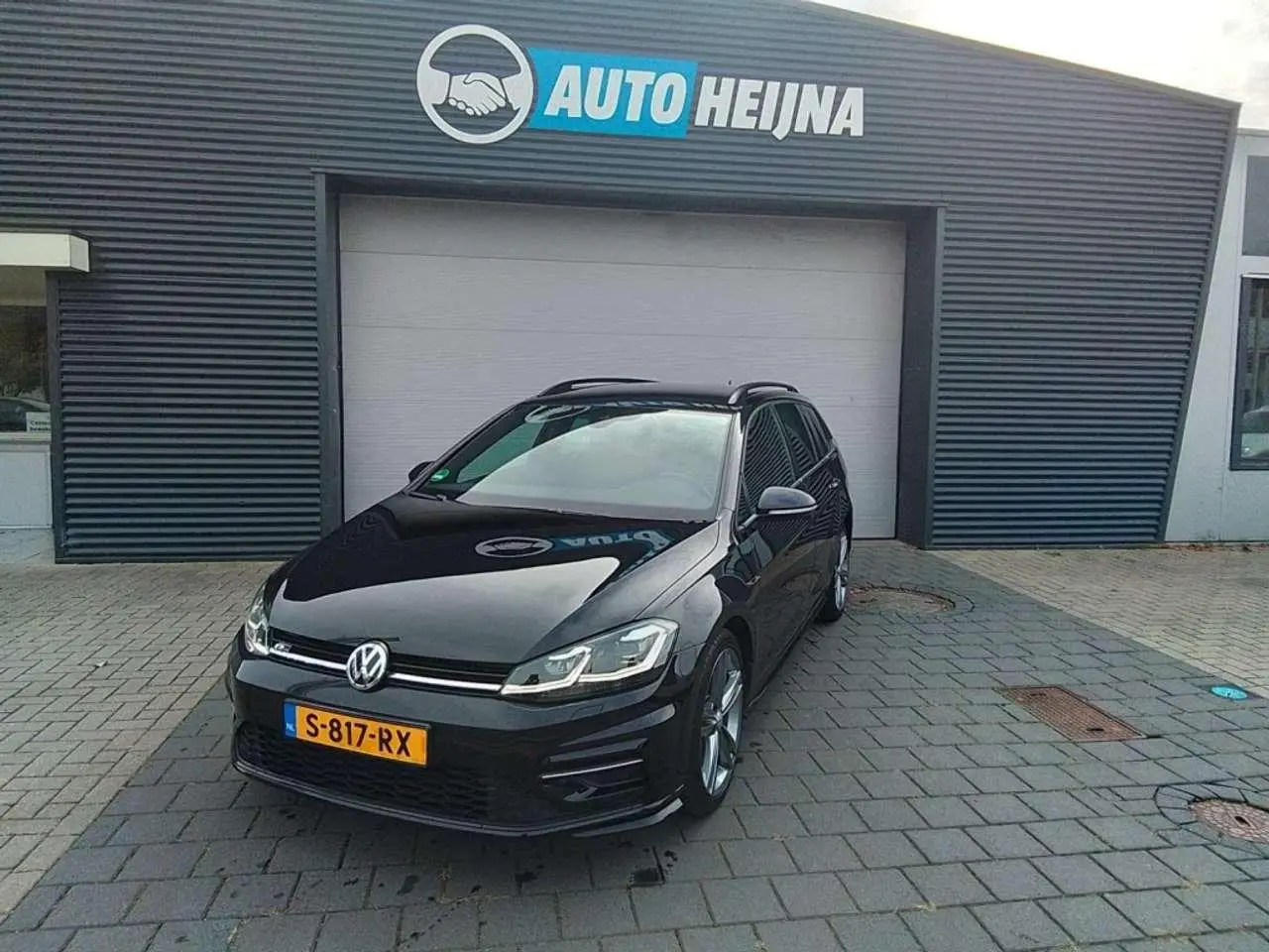 Photo 1 : Volkswagen Golf 2019 Petrol