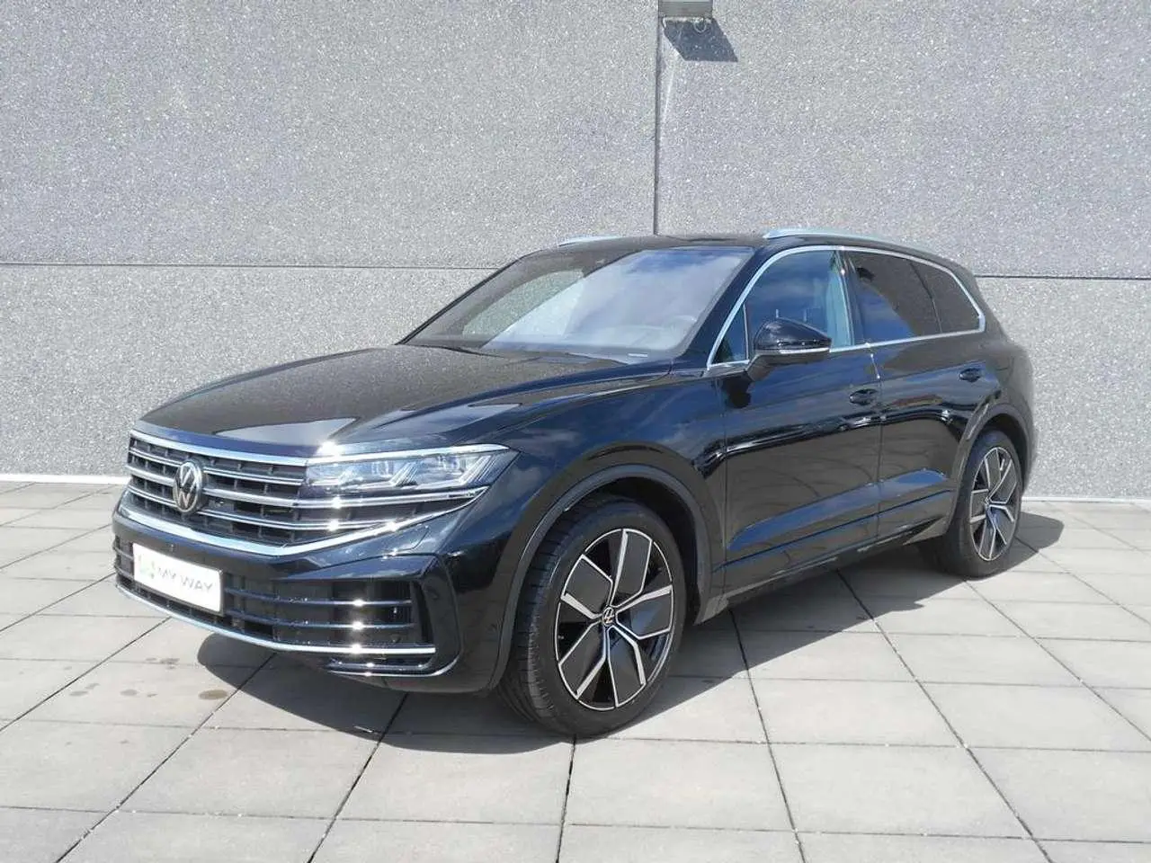 Photo 1 : Volkswagen Touareg 2024 Hybrid