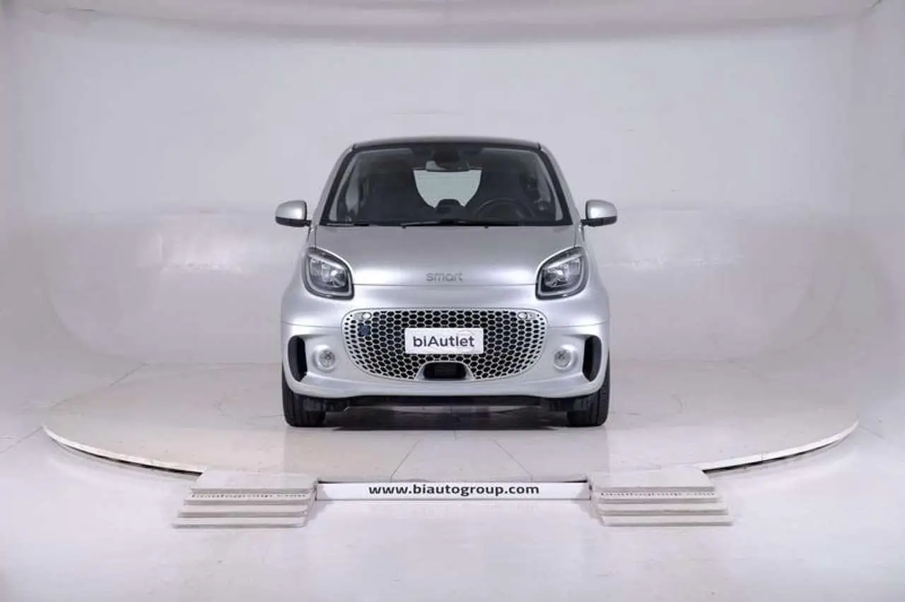 Photo 1 : Smart Fortwo 2021 Électrique