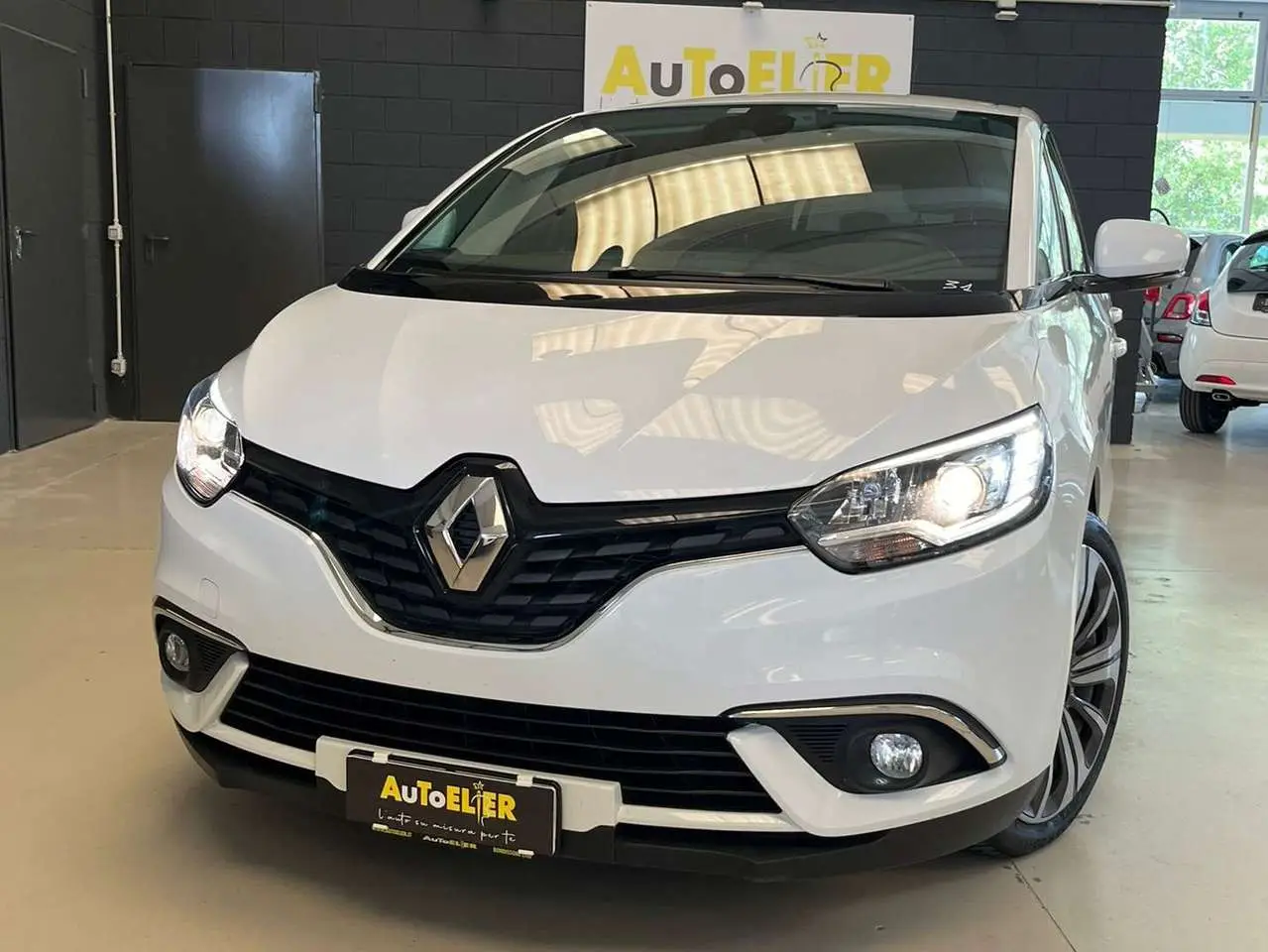 Photo 1 : Renault Grand Scenic 2020 Diesel