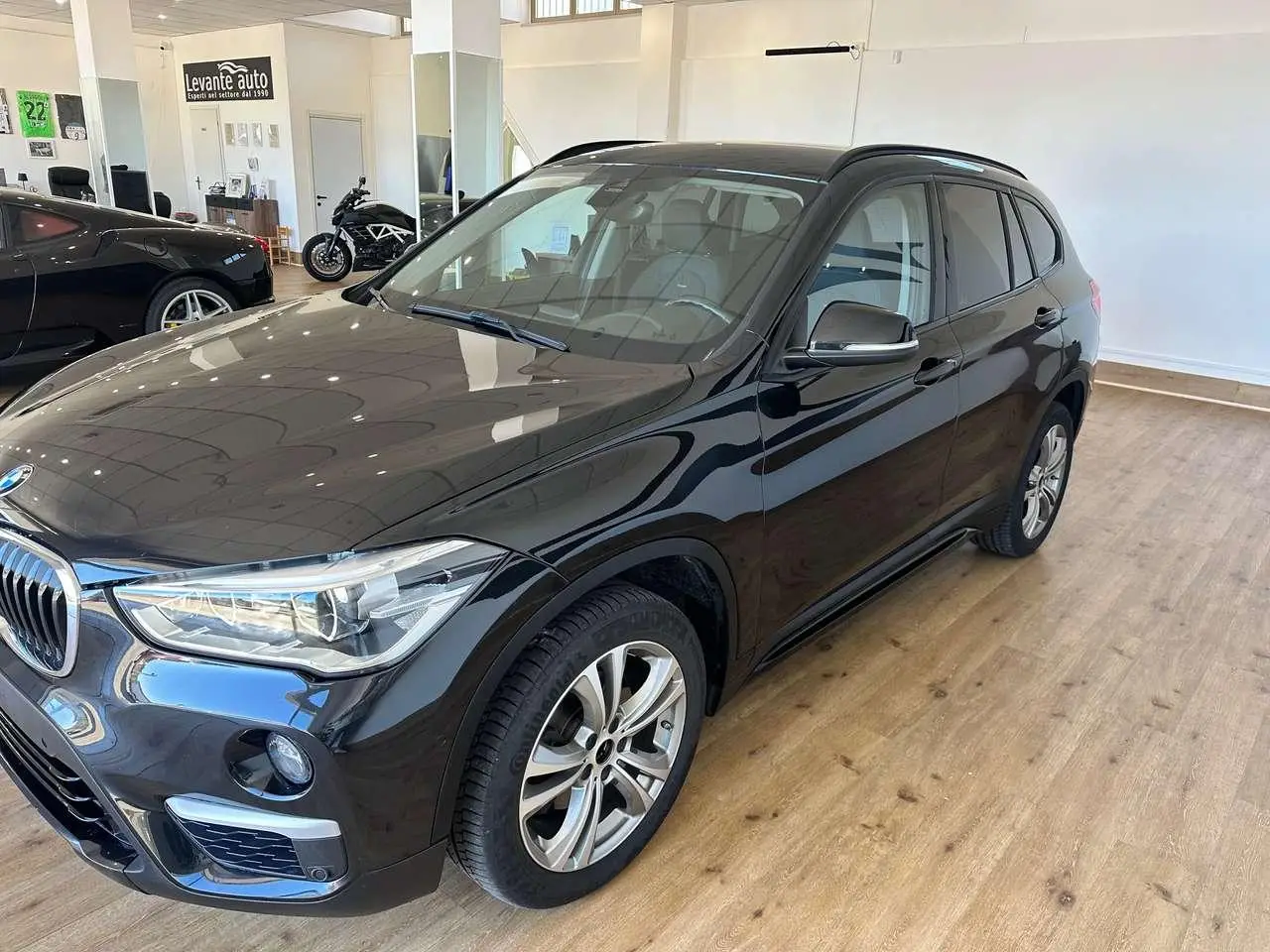 Photo 1 : Bmw X1 2019 Diesel