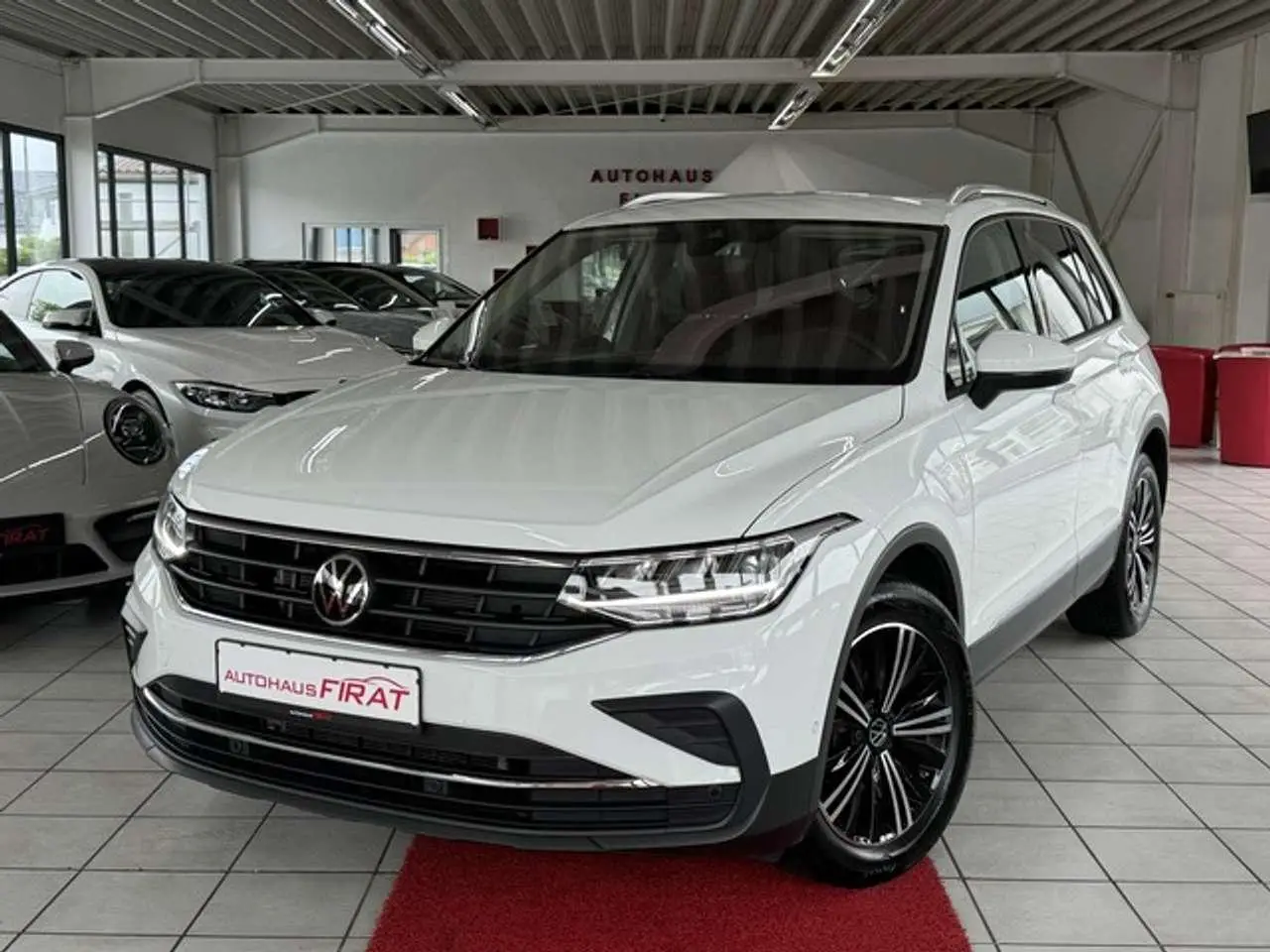 Photo 1 : Volkswagen Tiguan 2023 Diesel