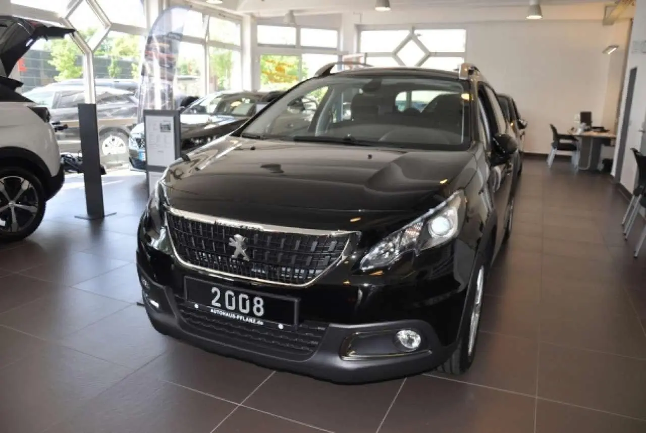 Photo 1 : Peugeot 2008 2019 Petrol