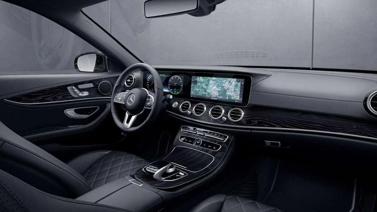 Photo 1 : Mercedes-benz Classe E 2020 Hybride