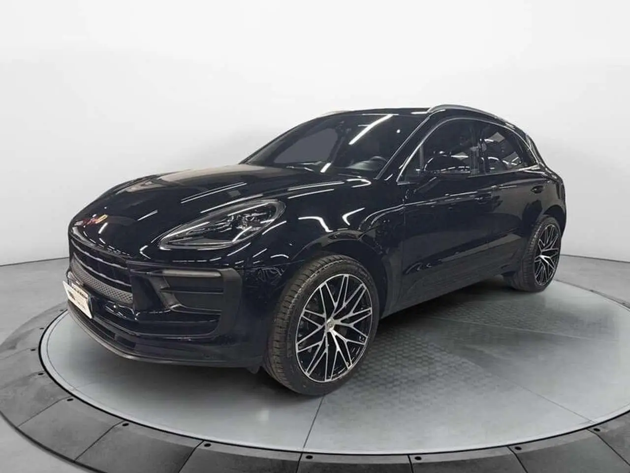 Photo 1 : Porsche Macan 2022 Essence