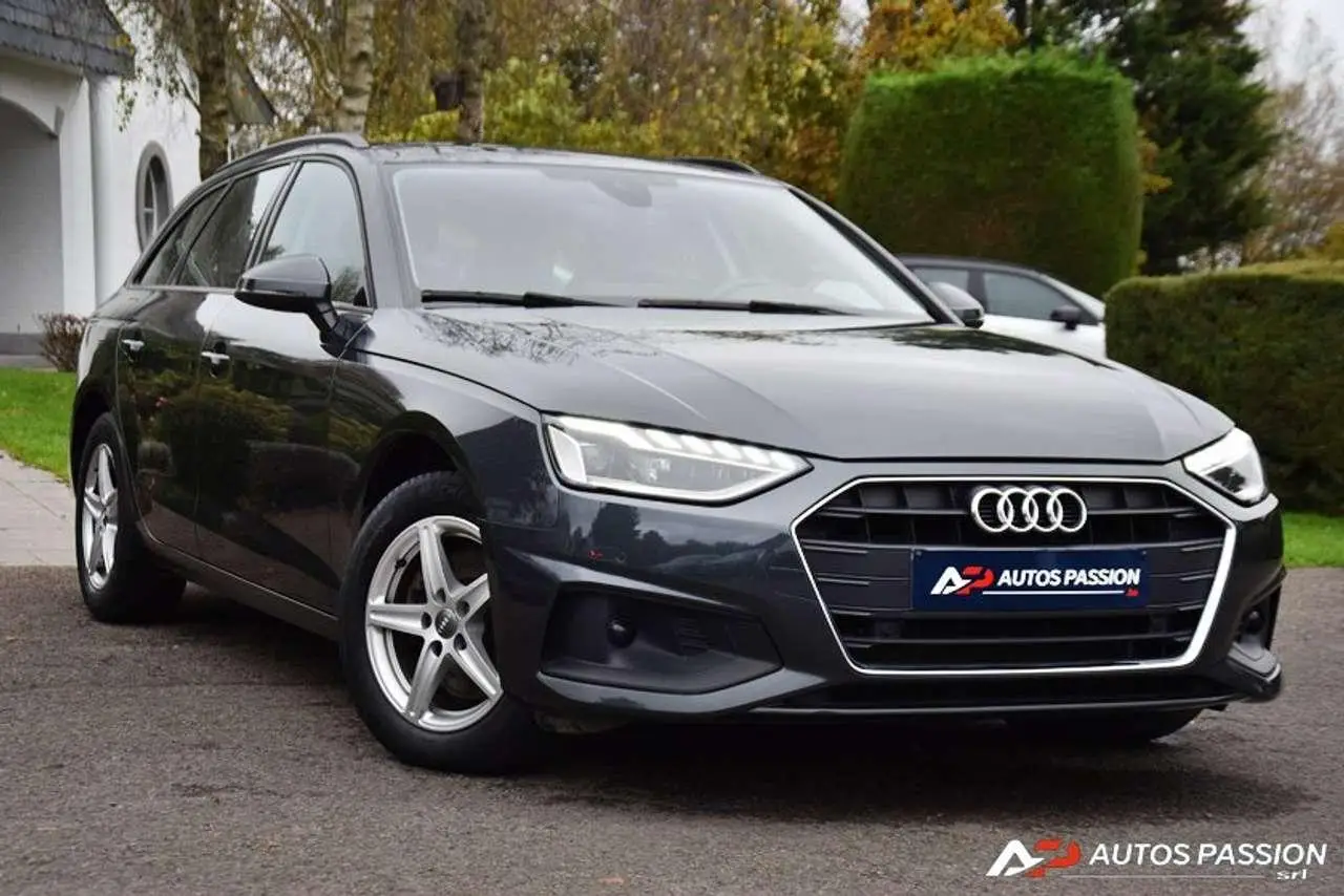 Photo 1 : Audi A4 2019 Diesel