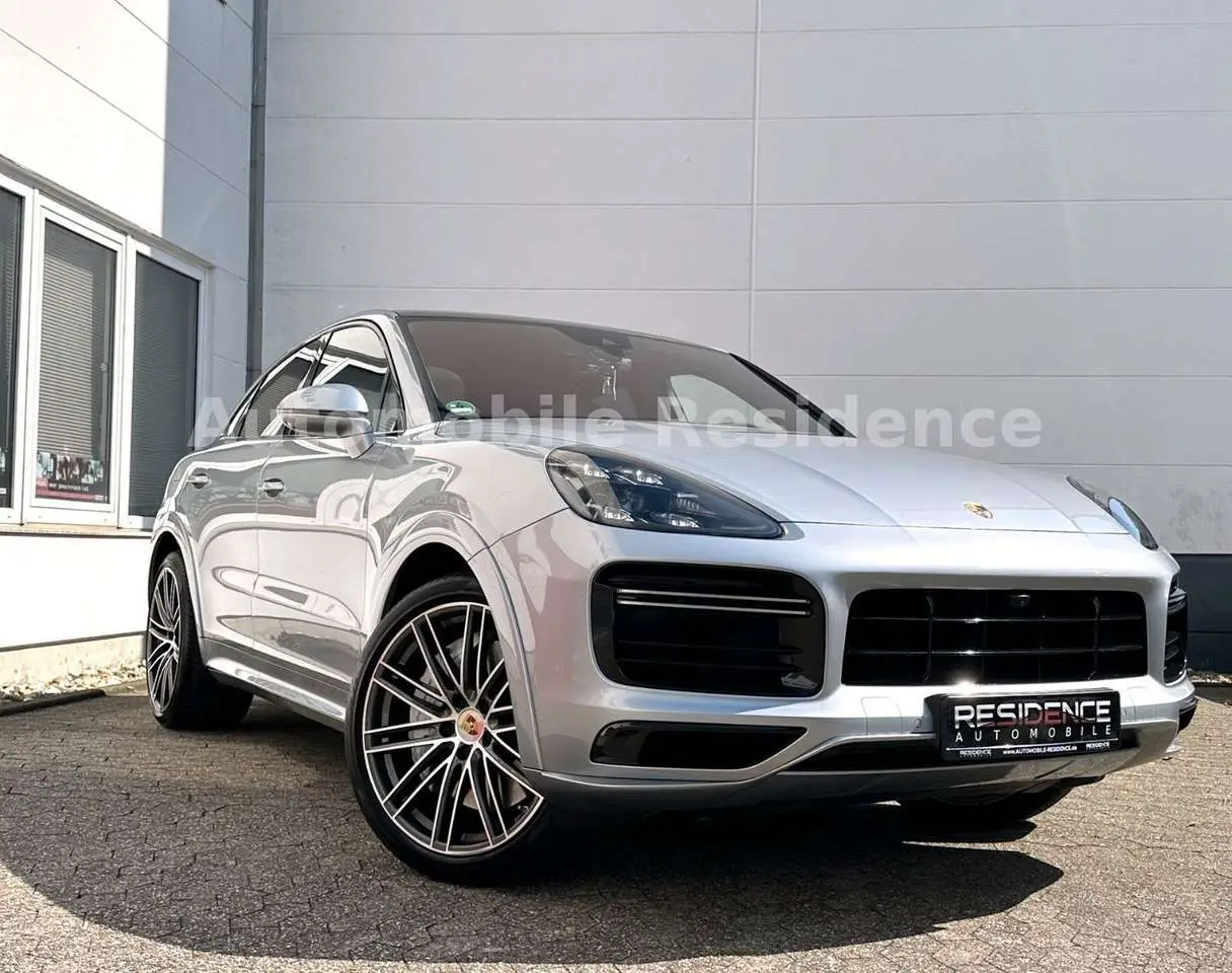 Photo 1 : Porsche Cayenne 2019 Petrol