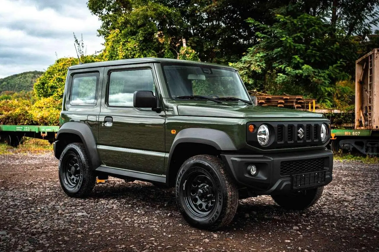 Photo 1 : Suzuki Jimny 2023 Petrol