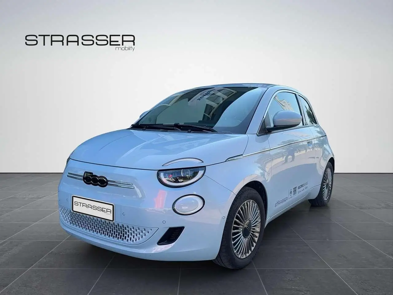 Photo 1 : Fiat 500 2023 Électrique