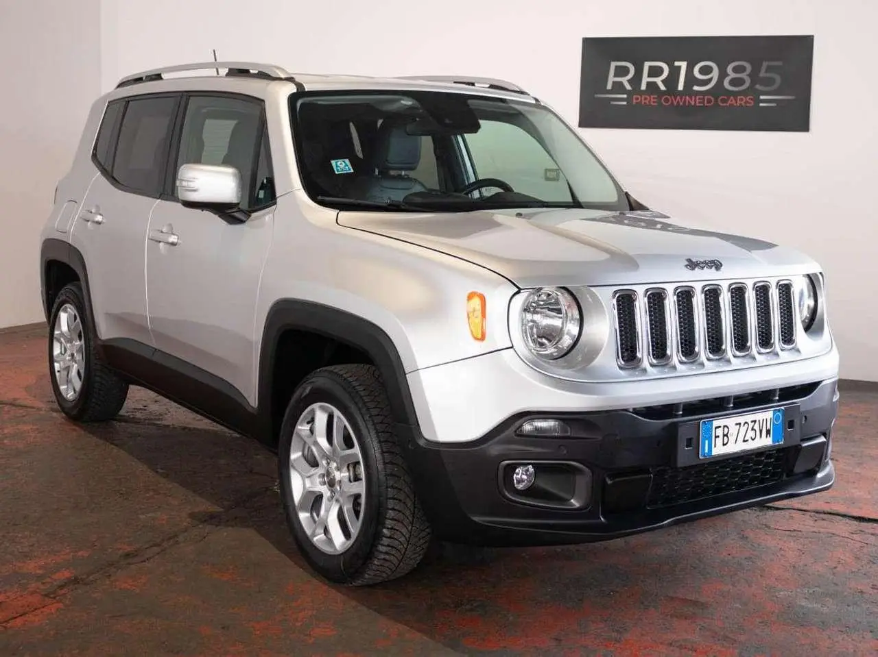 Photo 1 : Jeep Renegade 2016 Diesel