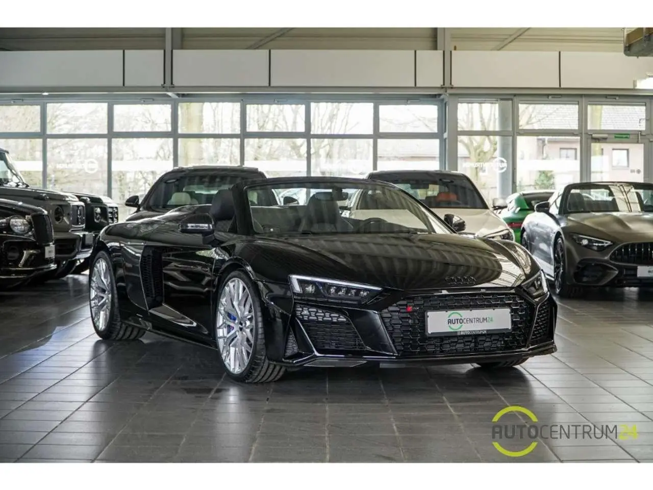 Photo 1 : Audi R8 2023 Petrol