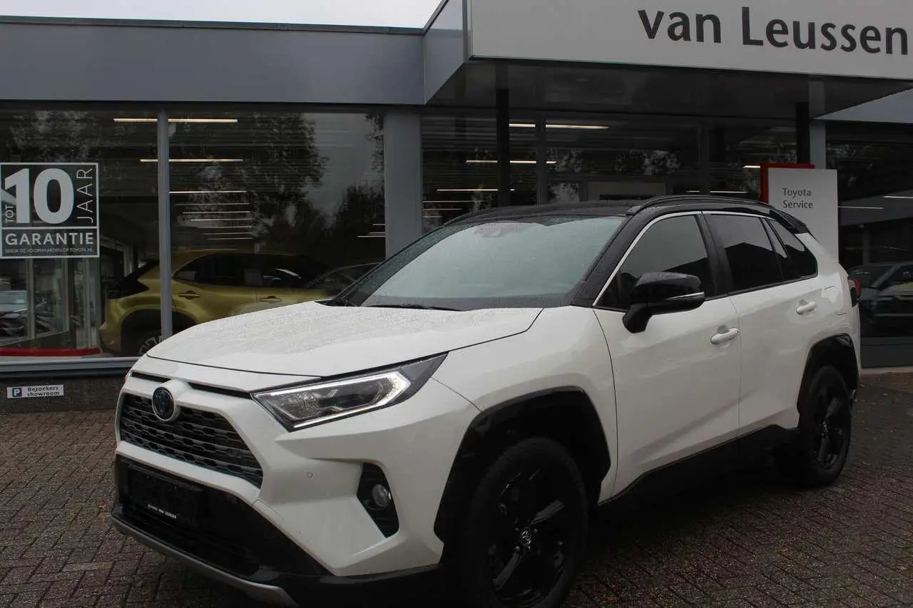 Photo 1 : Toyota Rav4 2019 Hybrid