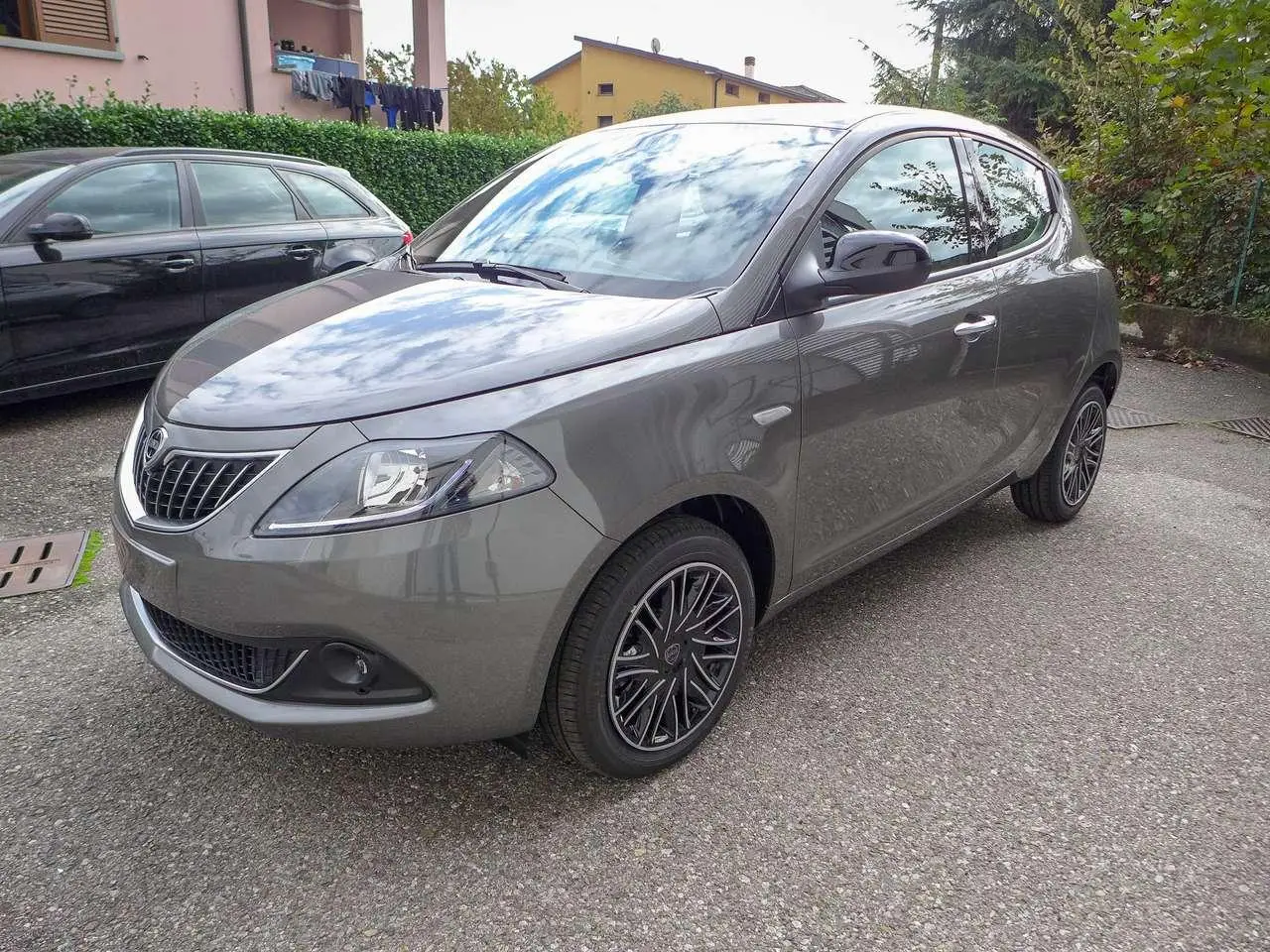 Photo 1 : Lancia Ypsilon 2023 Hybrid