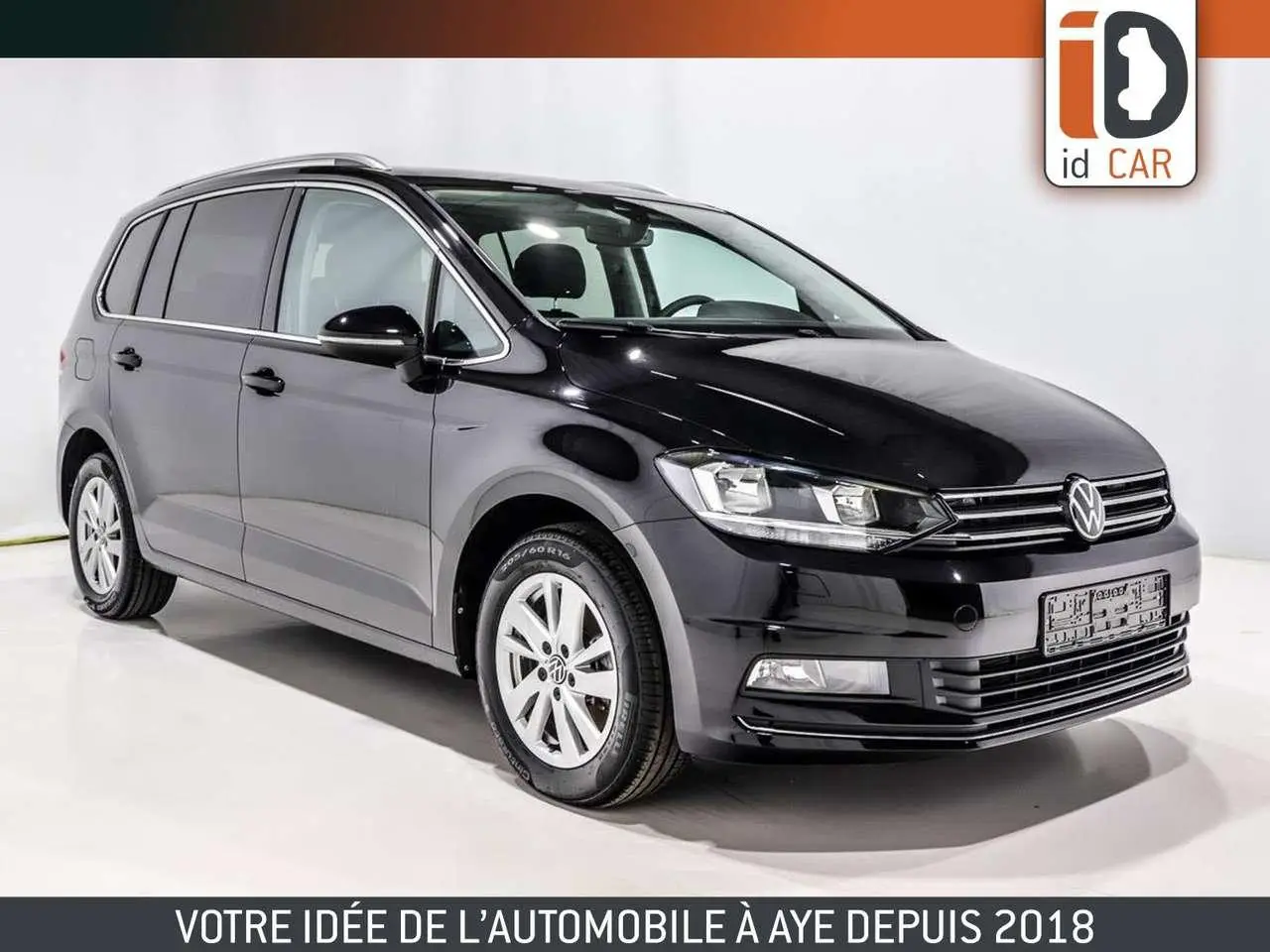 Photo 1 : Volkswagen Touran 2023 Petrol