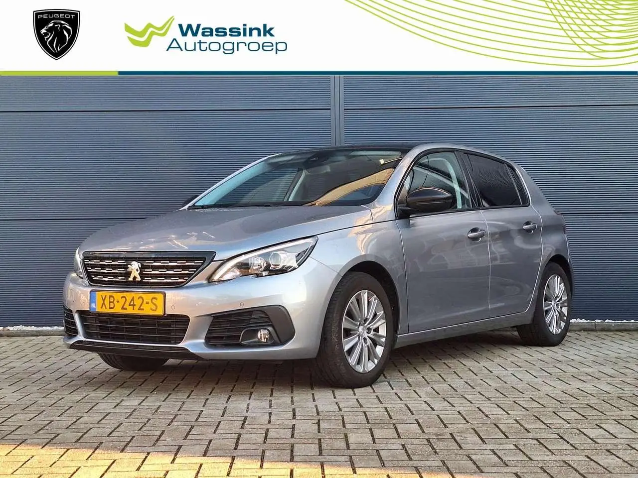 Photo 1 : Peugeot 308 2018 Petrol