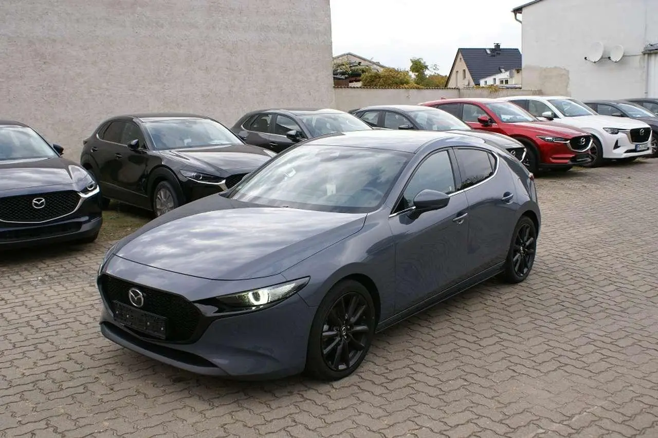 Photo 1 : Mazda 3 2019 Essence